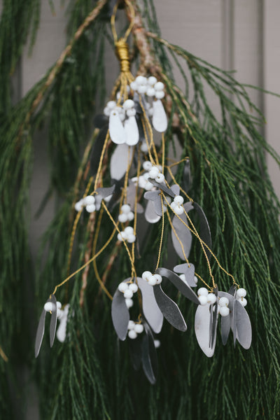 Iron Mistletoe Bunch