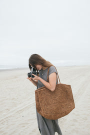 Clipa Woven Tote - Brown