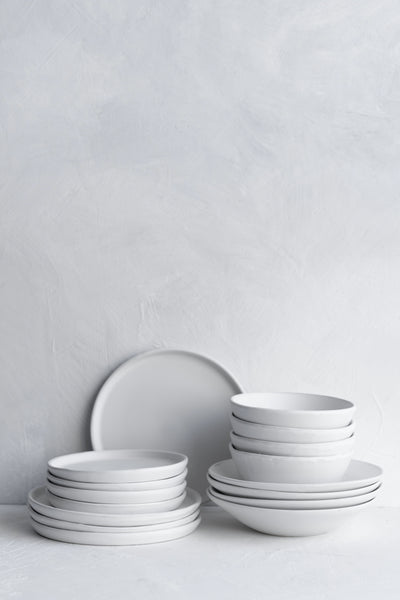 Notary Matte White Dinnerware Set